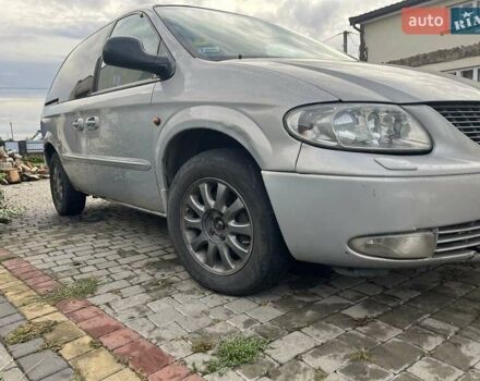 Серый Крайслер Вояджер, объемом двигателя 2.5 л и пробегом 450 тыс. км за 2800 $, фото 4 на Automoto.ua