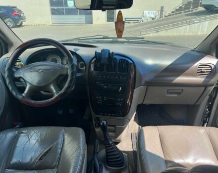 Серый Крайслер Вояджер, объемом двигателя 2.5 л и пробегом 396 тыс. км за 4640 $, фото 19 на Automoto.ua