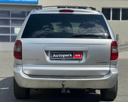 Серый Крайслер Вояджер, объемом двигателя 2.5 л и пробегом 396 тыс. км за 4640 $, фото 8 на Automoto.ua