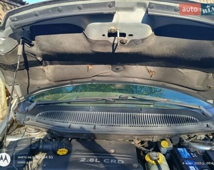 Сірий Крайслер Voyager, об'ємом двигуна 2.5 л та пробігом 312 тис. км за 4800 $, фото 3 на Automoto.ua