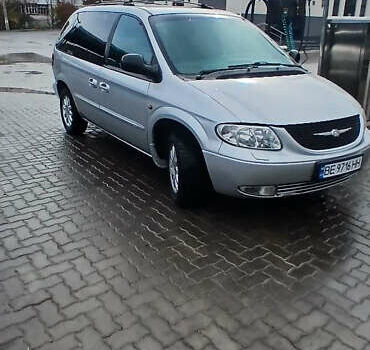 Крайслер Вояджер 2003 в Николаеве на Automoto.ua Серый Крайслер Вояджер, объемом двигателя 2.5 л и пробегом 380 тыс. км за 5200 $, фото 5 на Automoto.ua