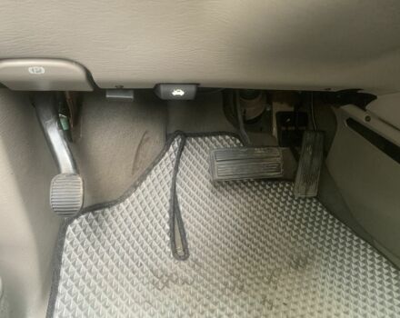 Серый Крайслер Вояджер, объемом двигателя 2.4 л и пробегом 176 тыс. км за 5600 $, фото 6 на Automoto.ua