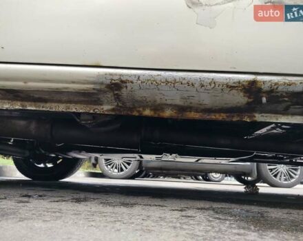 Серый Крайслер Вояджер, объемом двигателя 2.5 л и пробегом 340 тыс. км за 3200 $, фото 18 на Automoto.ua