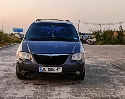Сірий Крайслер Voyager, об'ємом двигуна 2.5 л та пробігом 400 тис. км за 3635 $, фото 2 на Automoto.ua