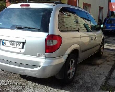 Сірий Крайслер Voyager, об'ємом двигуна 2.4 л та пробігом 175 тис. км за 6500 $, фото 7 на Automoto.ua