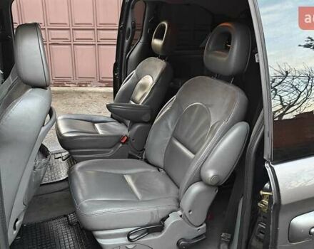 Сірий Крайслер Voyager, об'ємом двигуна 2.78 л та пробігом 280 тис. км за 4100 $, фото 26 на Automoto.ua