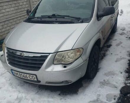 Серый Крайслер Вояджер, объемом двигателя 2.8 л и пробегом 477 тыс. км за 4500 $, фото 11 на Automoto.ua