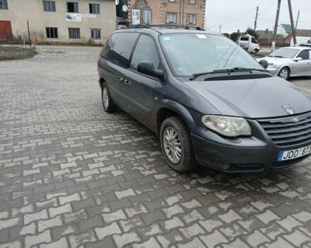 Сірий Крайслер Voyager, об'ємом двигуна 0 л та пробігом 234 тис. км за 1565 $, фото 2 на Automoto.ua