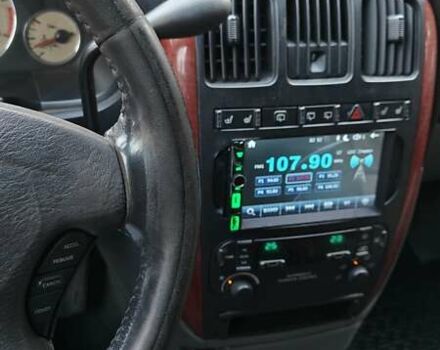 Сірий Крайслер Voyager, об'ємом двигуна 2.78 л та пробігом 280 тис. км за 4100 $, фото 18 на Automoto.ua