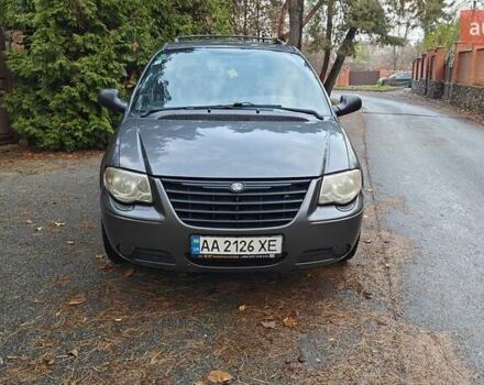 Сірий Крайслер Voyager, об'ємом двигуна 2.78 л та пробігом 280 тис. км за 4100 $, фото 4 на Automoto.ua