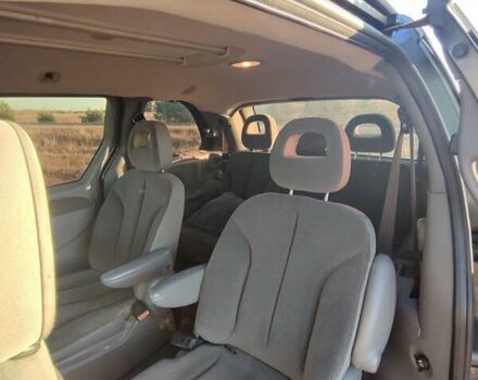 Сірий Крайслер Voyager, об'ємом двигуна 2.78 л та пробігом 405 тис. км за 4800 $, фото 6 на Automoto.ua