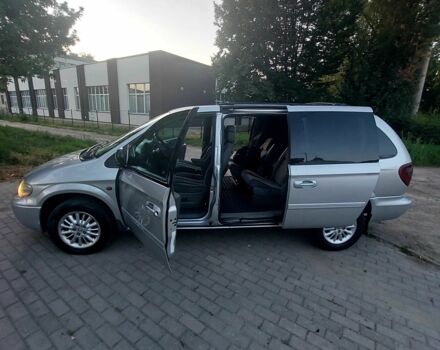 Сірий Крайслер Voyager, об'ємом двигуна 2.8 л та пробігом 358 тис. км за 5700 $, фото 16 на Automoto.ua