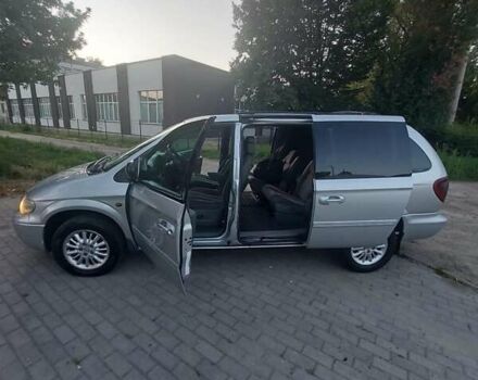 Серый Крайслер Вояджер, объемом двигателя 2.78 л и пробегом 250 тыс. км за 5900 $, фото 8 на Automoto.ua