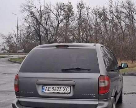 Сірий Крайслер Voyager, об'ємом двигуна 2.4 л та пробігом 311 тис. км за 7500 $, фото 2 на Automoto.ua