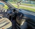 Сірий Крайслер Voyager, об'ємом двигуна 3.3 л та пробігом 300 тис. км за 1900 $, фото 1 на Automoto.ua