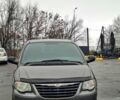 Сірий Крайслер Voyager, об'ємом двигуна 2.4 л та пробігом 311 тис. км за 6800 $, фото 5 на Automoto.ua