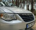 Сірий Крайслер Voyager, об'ємом двигуна 2.5 л та пробігом 319 тис. км за 7000 $, фото 5 на Automoto.ua
