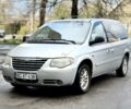 Сірий Крайслер Voyager, об'ємом двигуна 2.8 л та пробігом 400 тис. км за 1700 $, фото 1 на Automoto.ua