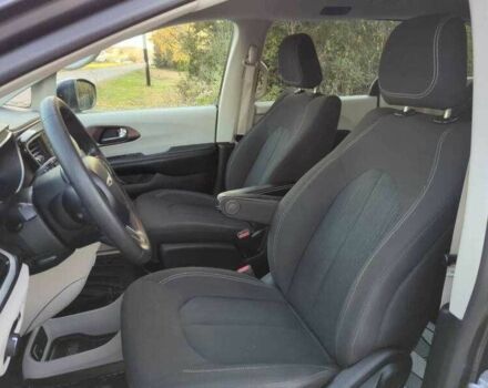 Сірий Крайслер Voyager, об'ємом двигуна 3.6 л та пробігом 34 тис. км за 2400 $, фото 4 на Automoto.ua