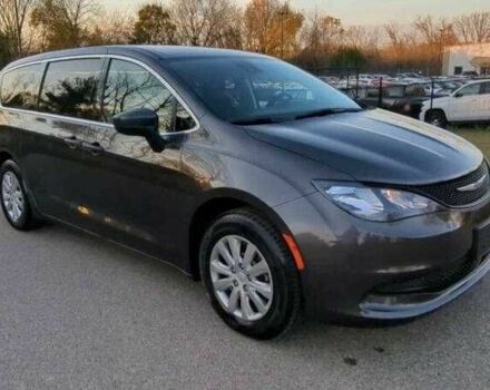 Сірий Крайслер Voyager, об'ємом двигуна 3.6 л та пробігом 34 тис. км за 2400 $, фото 3 на Automoto.ua