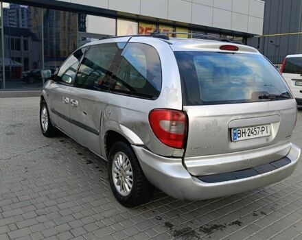 Сірий Крайслер Voyager, об'ємом двигуна 2.8 л та пробігом 250 тис. км за 3500 $, фото 4 на Automoto.ua