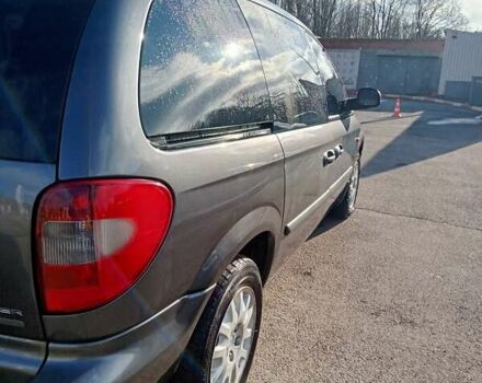 Серый Крайслер Вояджер, объемом двигателя 2.78 л и пробегом 320 тыс. км за 6000 $, фото 26 на Automoto.ua