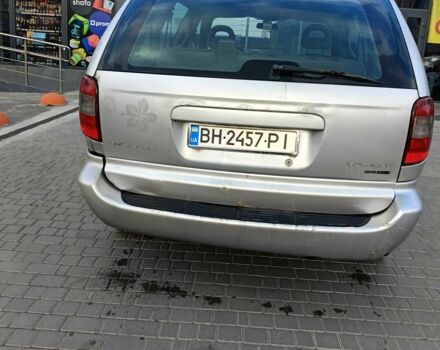 Сірий Крайслер Voyager, об'ємом двигуна 2.8 л та пробігом 250 тис. км за 3500 $, фото 3 на Automoto.ua