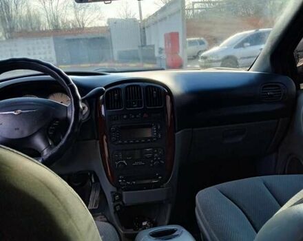 Серый Крайслер Вояджер, объемом двигателя 2.78 л и пробегом 320 тыс. км за 6000 $, фото 14 на Automoto.ua