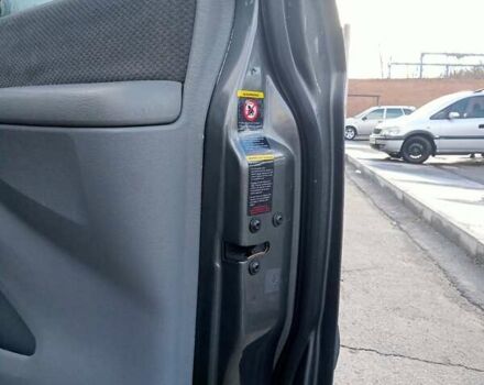 Серый Крайслер Вояджер, объемом двигателя 2.78 л и пробегом 320 тыс. км за 6000 $, фото 12 на Automoto.ua