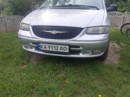 Крайслер Вояджер 2000 в Тараще на Automoto.ua Серый Крайслер Вояджер, объемом двигателя 2.4 л и пробегом 100 тыс. км за 2900 $, фото 1 на Automoto.ua