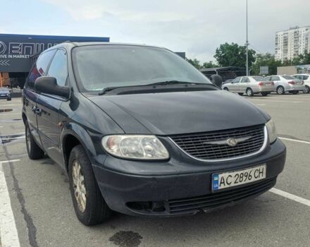 Сірий Крайслер Voyager, об'ємом двигуна 2.5 л та пробігом 413 тис. км за 3400 $, фото 1 на Automoto.ua