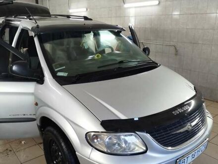 Сірий Крайслер Voyager, об'ємом двигуна 2.5 л та пробігом 312 тис. км за 3900 $, фото 1 на Automoto.ua