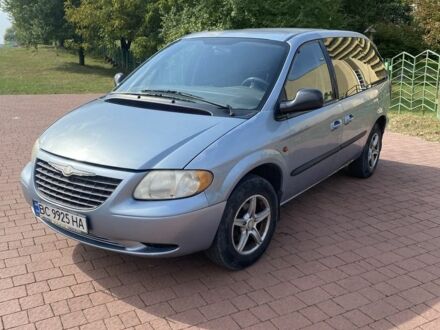 Сірий Крайслер Voyager, об'ємом двигуна 2.4 л та пробігом 283 тис. км за 5500 $, фото 1 на Automoto.ua