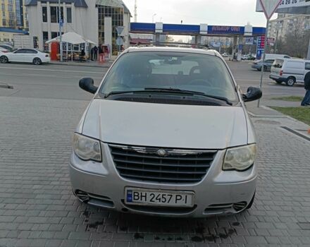 Сірий Крайслер Voyager, об'ємом двигуна 2.8 л та пробігом 250 тис. км за 3500 $, фото 1 на Automoto.ua