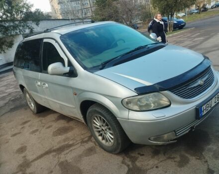 Сірий Крайслер Voyager, об'ємом двигуна 2.5 л та пробігом 250 тис. км за 1656 $, фото 1 на Automoto.ua