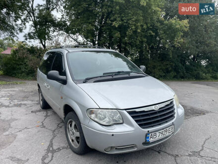 Сірий Крайслер Voyager, об'ємом двигуна 2.5 л та пробігом 267 тис. км за 4800 $, фото 1 на Automoto.ua