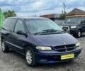 Синій Крайслер Voyager, об'ємом двигуна 2.5 л та пробігом 453 тис. км за 2990 $, фото 3 на Automoto.ua