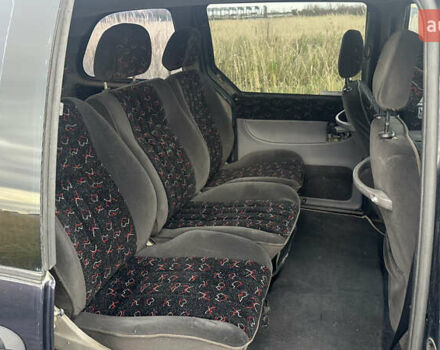 Крайслер Вояджер 2000 в Киеве на Automoto.ua Синий Крайслер Вояджер, объемом двигателя 2.5 л и пробегом 300 тыс. км за 2500 $, фото 2 на Automoto.ua