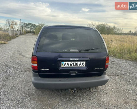 Крайслер Вояджер 2000 в Киеве на Automoto.ua Синий Крайслер Вояджер, объемом двигателя 2.5 л и пробегом 300 тыс. км за 2500 $, фото 9 на Automoto.ua