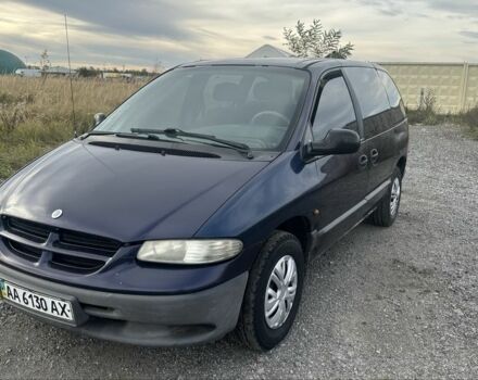 Крайслер Вояджер 2000 в Киеве на Automoto.ua Синий Крайслер Вояджер, объемом двигателя 2.5 л и пробегом 300 тыс. км за 2200 $, фото 1 на Automoto.ua
