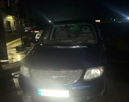 Синий Крайслер Вояджер, объемом двигателя 2.5 л и пробегом 250 тыс. км за 3300 $, фото 1 на Automoto.ua