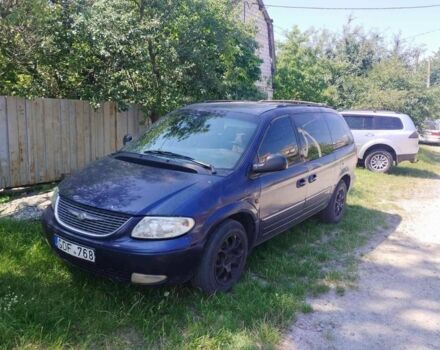 Синій Крайслер Voyager, об'ємом двигуна 2 л та пробігом 321 тис. км за 1810 $, фото 1 на Automoto.ua