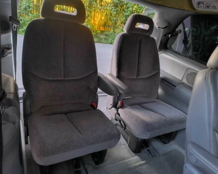 Зеленый Крайслер Вояджер, объемом двигателя 0 л и пробегом 170 тыс. км за 1160 $, фото 3 на Automoto.ua