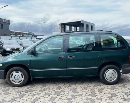 Зеленый Крайслер Вояджер, объемом двигателя 2.5 л и пробегом 158 тыс. км за 5300 $, фото 3 на Automoto.ua