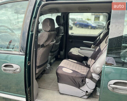 Крайслер Voyager 1999 у Мукачеве на Automoto.ua Зелений Крайслер Voyager, об'ємом двигуна 2.5 л та пробігом 158 тис. км за 5300 $, фото 10 на Automoto.ua