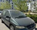 Зеленый Крайслер Вояджер, объемом двигателя 0 л и пробегом 200 тыс. км за 2650 $, фото 1 на Automoto.ua