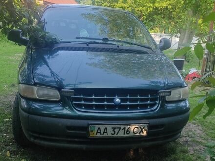 Крайслер Вояджер 1998 в Виннице на Automoto.ua Зеленый Крайслер Вояджер, объемом двигателя 2.4 л и пробегом 445 тыс. км за 1331 $, фото 1 на Automoto.ua