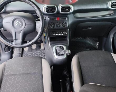 Черный Ситроен 11, объемом двигателя 1.4 л и пробегом 233 тыс. км за 5500 $, фото 5 на Automoto.ua