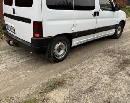 Белый Ситроен 2CV, объемом двигателя 2 л и пробегом 300 тыс. км за 3300 $, фото 1 на Automoto.ua