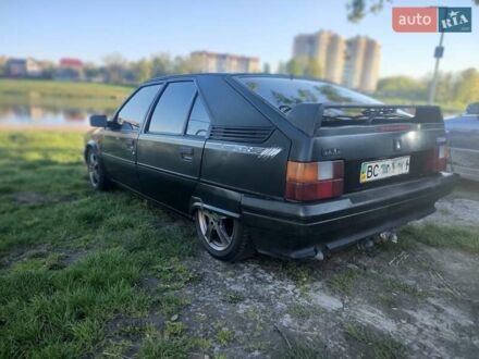 Сітроен БХ 1989 у Стрые на Automoto.ua Чорний Сітроен БХ, об'ємом двигуна 1.9 л та пробігом 350 тис. км за 1800 $, фото 1 на Automoto.ua